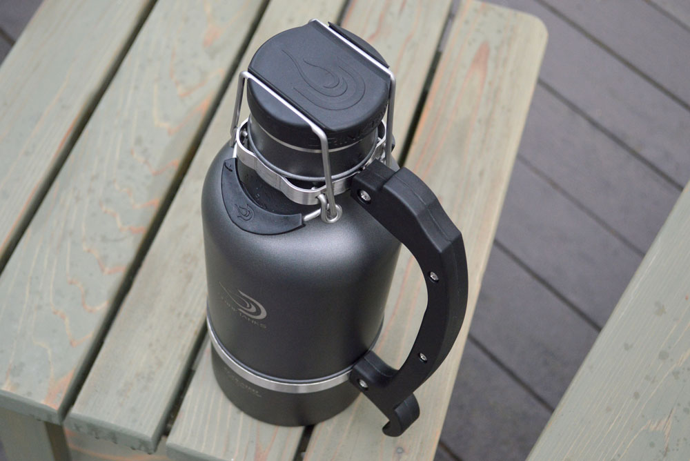 temperature controlled growler for beer