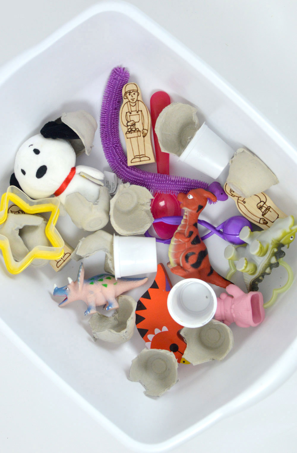 fun baby sensory bin diy activity