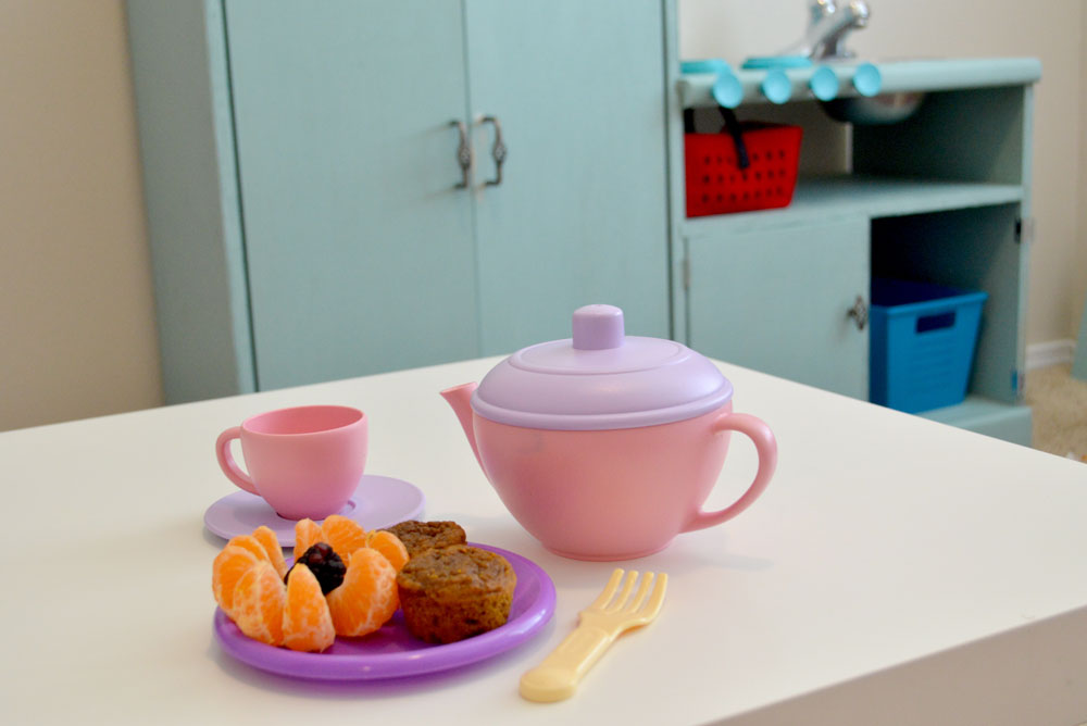 baking muffins with kids