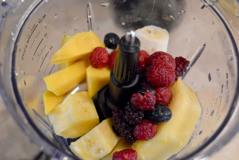 island berry smoothie recipe