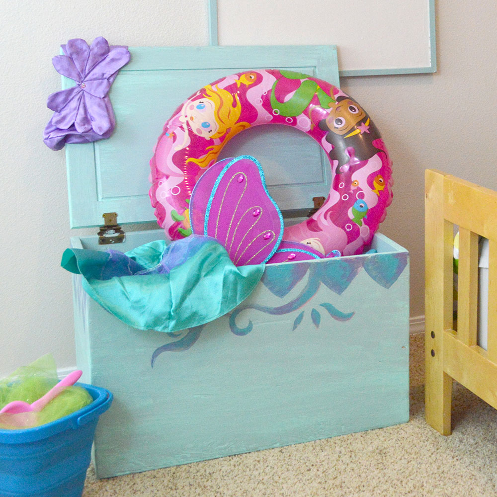 Ingenious Dress Up Storage Ideas