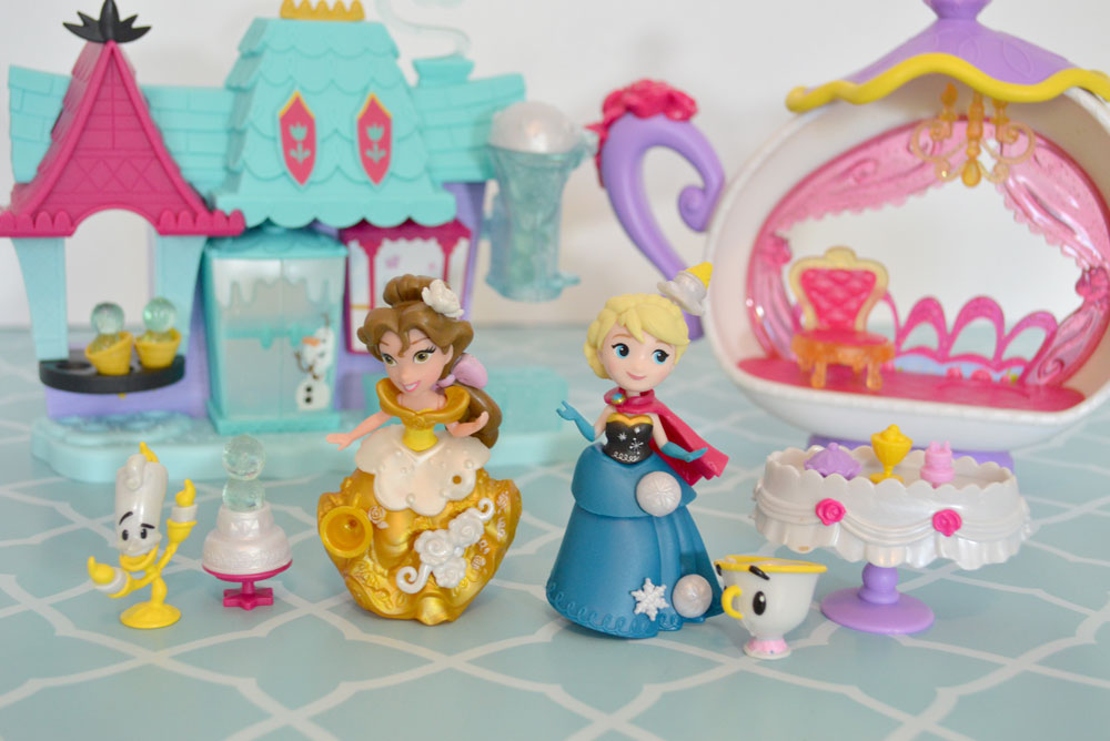 Elsa and Anna Little Kingdom playsets