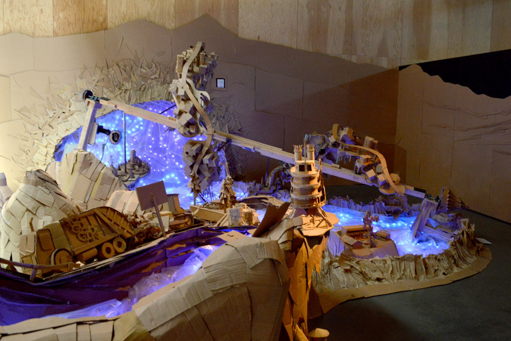 10 family activities in San Francisco - Exploratorium cardboard wild card exhibit