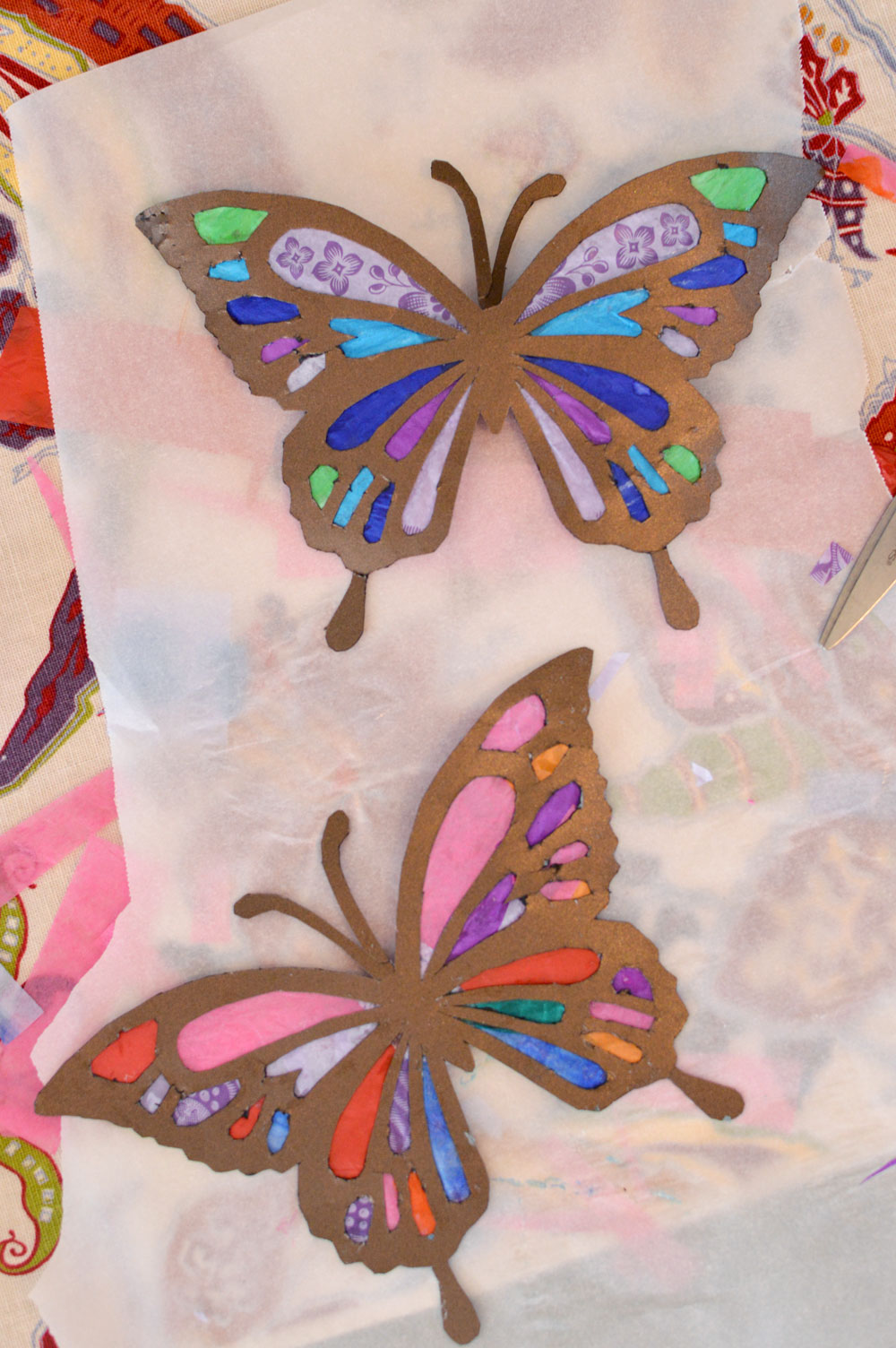 Easy DIY stained glass tissue paper kids' activity