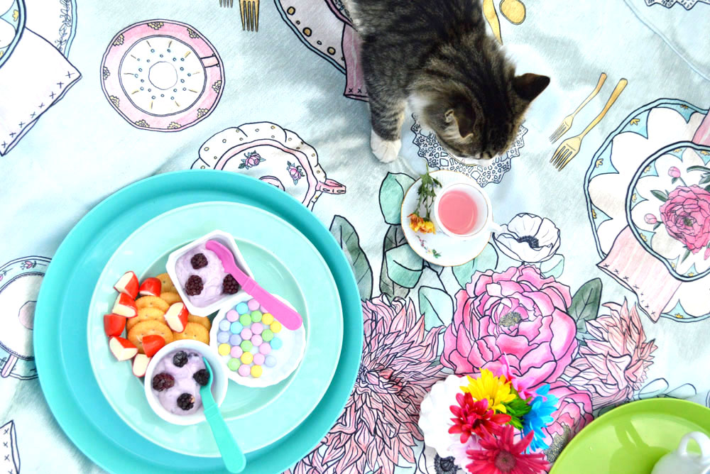 Fun afternoon kids Tinseltot tea party