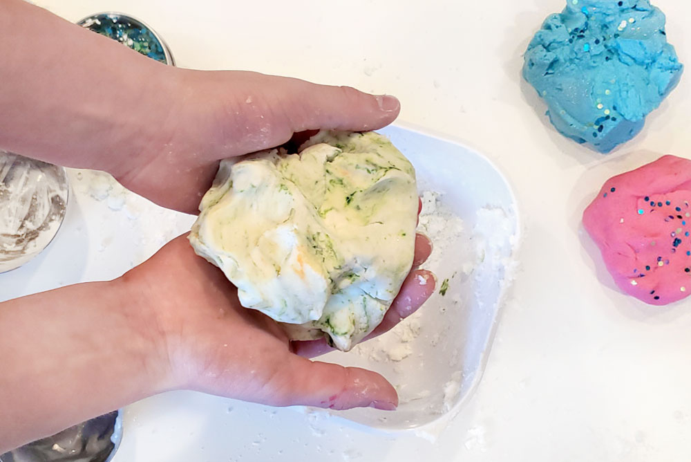 How to make sensory cloud dough