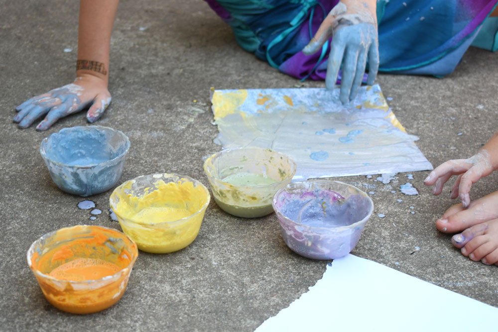 Eco-Friendly finger paint for creative kids