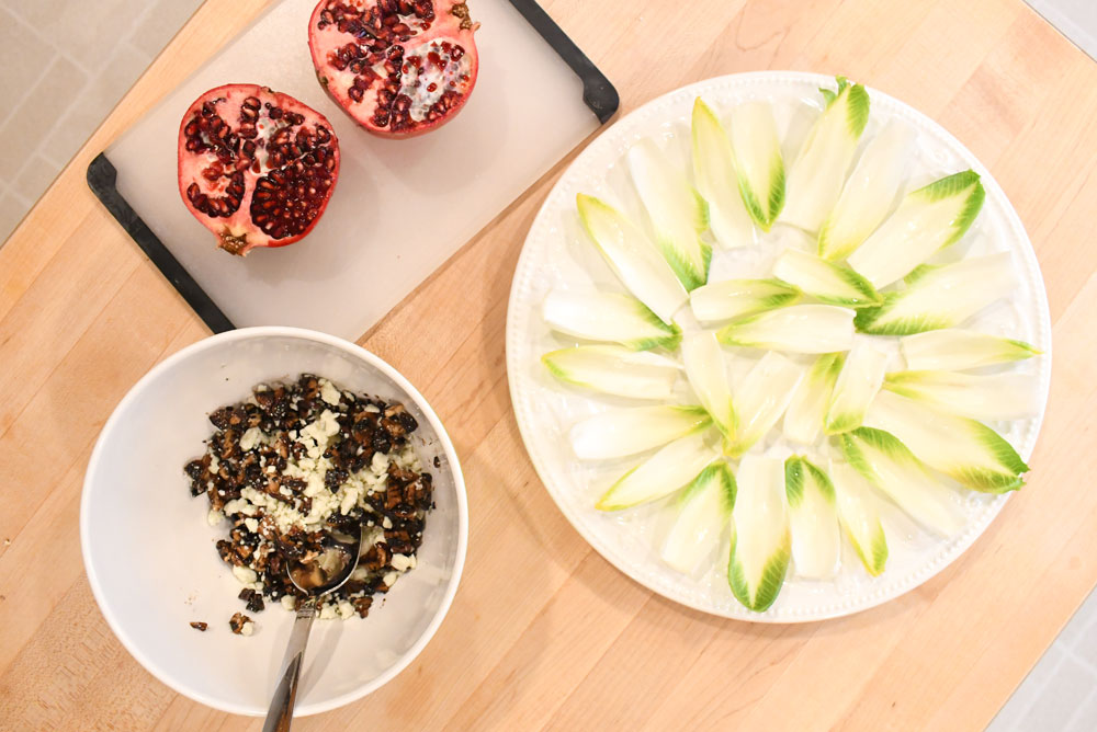 how to make fancy endive party snacks