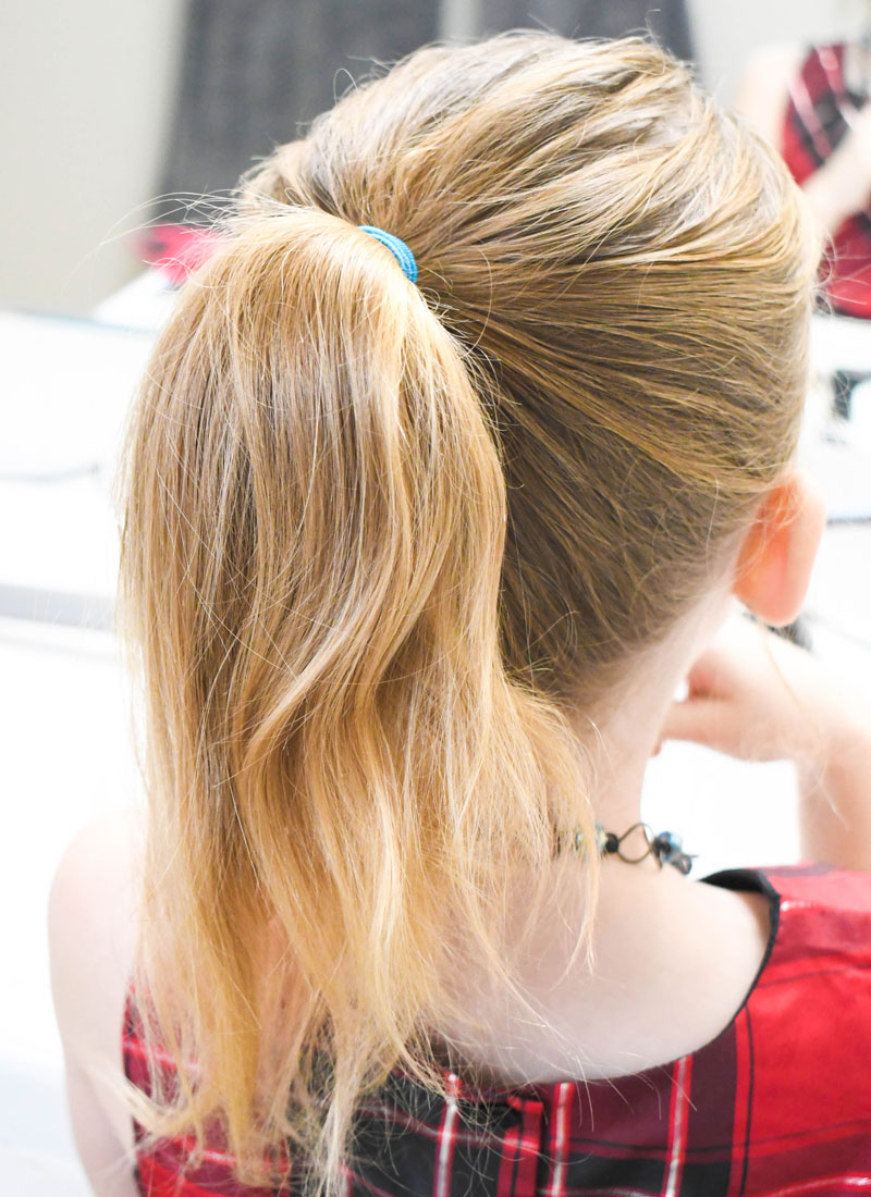 Cute and easy DIY bow hair style