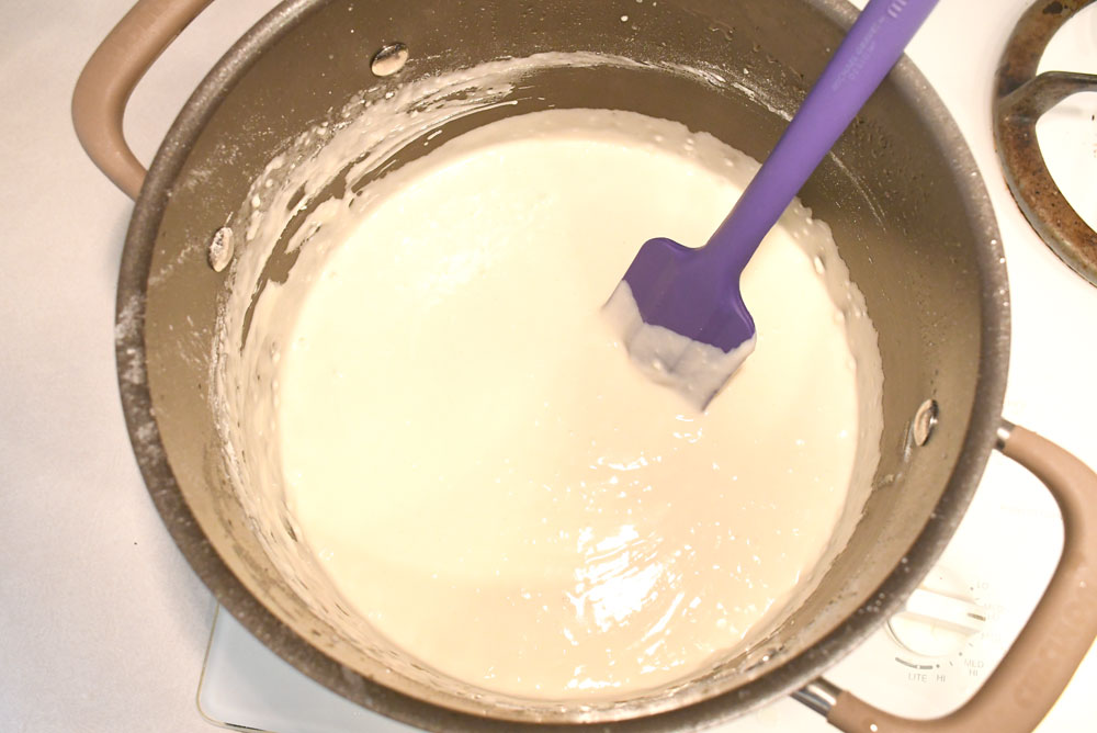 How to make sensory dough with flour and water