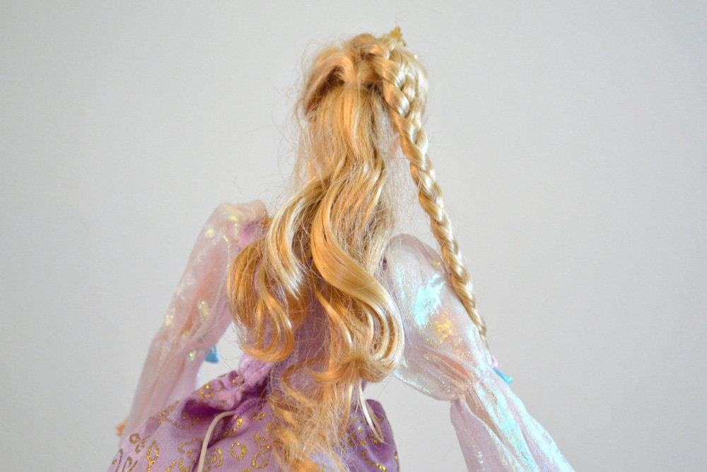 Easy ideas for detangling doll hair and giving Barbie a makeover