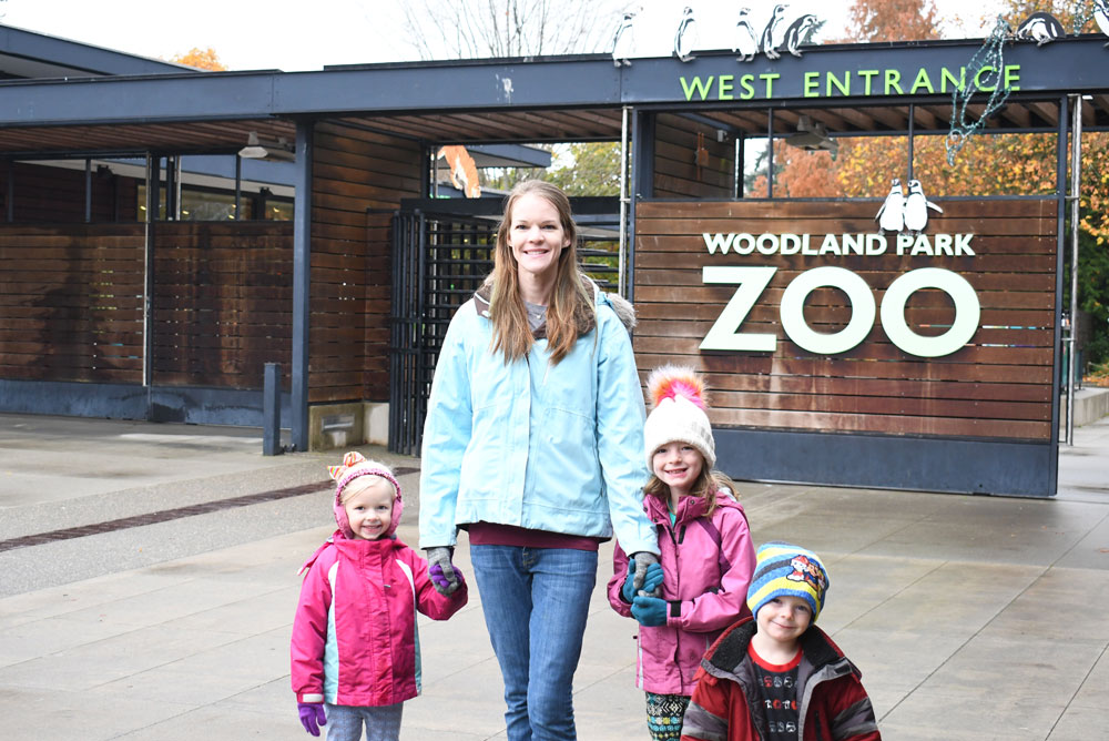 Woodland Park Zoo places to go with kids in downtown Seattle