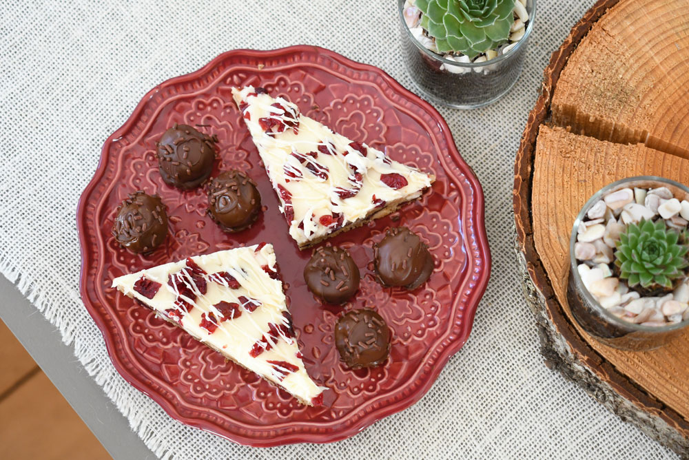 Homemade cranberry bliss bars holiday treats
