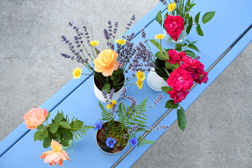 DIY flower vases from recycled tin cans and jars home decor idea