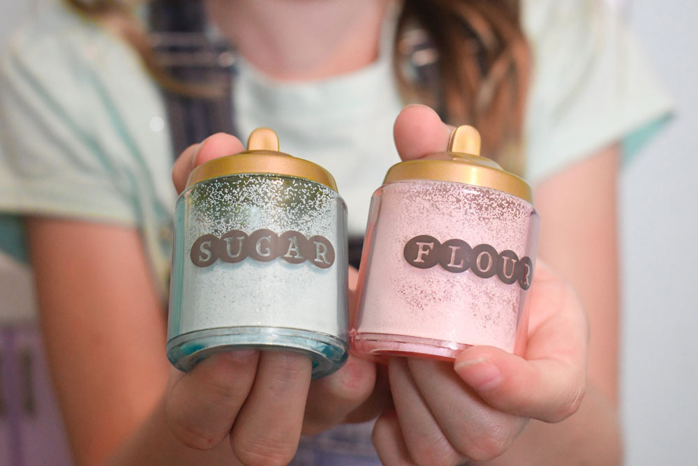 American Girl doll kitchen sugar and flower containers with glitter