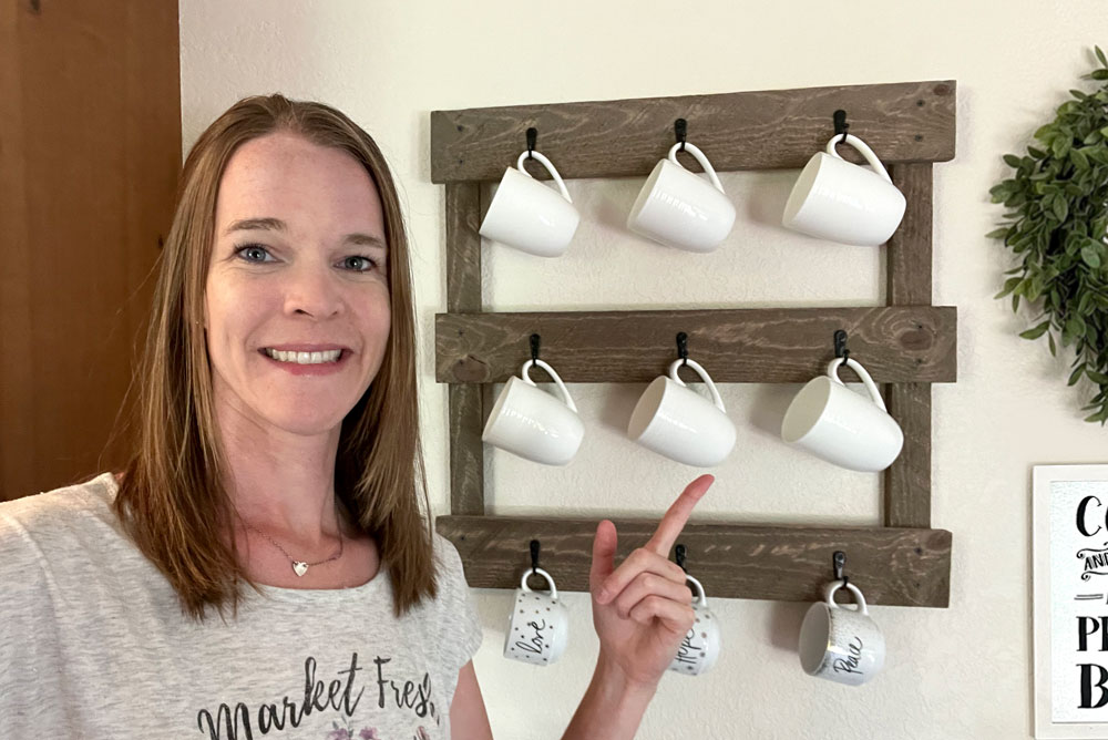 Cute and easy wooden coffee cup holder