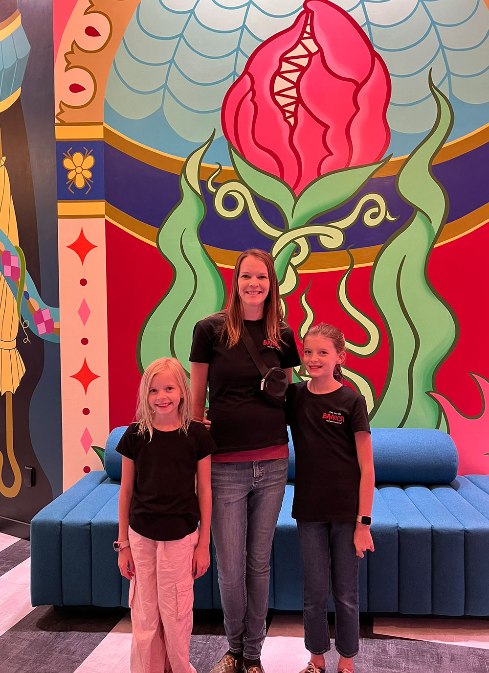 colorful alien fly trap mural at Meow Wolf